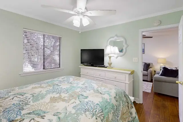 Bedroom at Fiddler’s Cove 2K